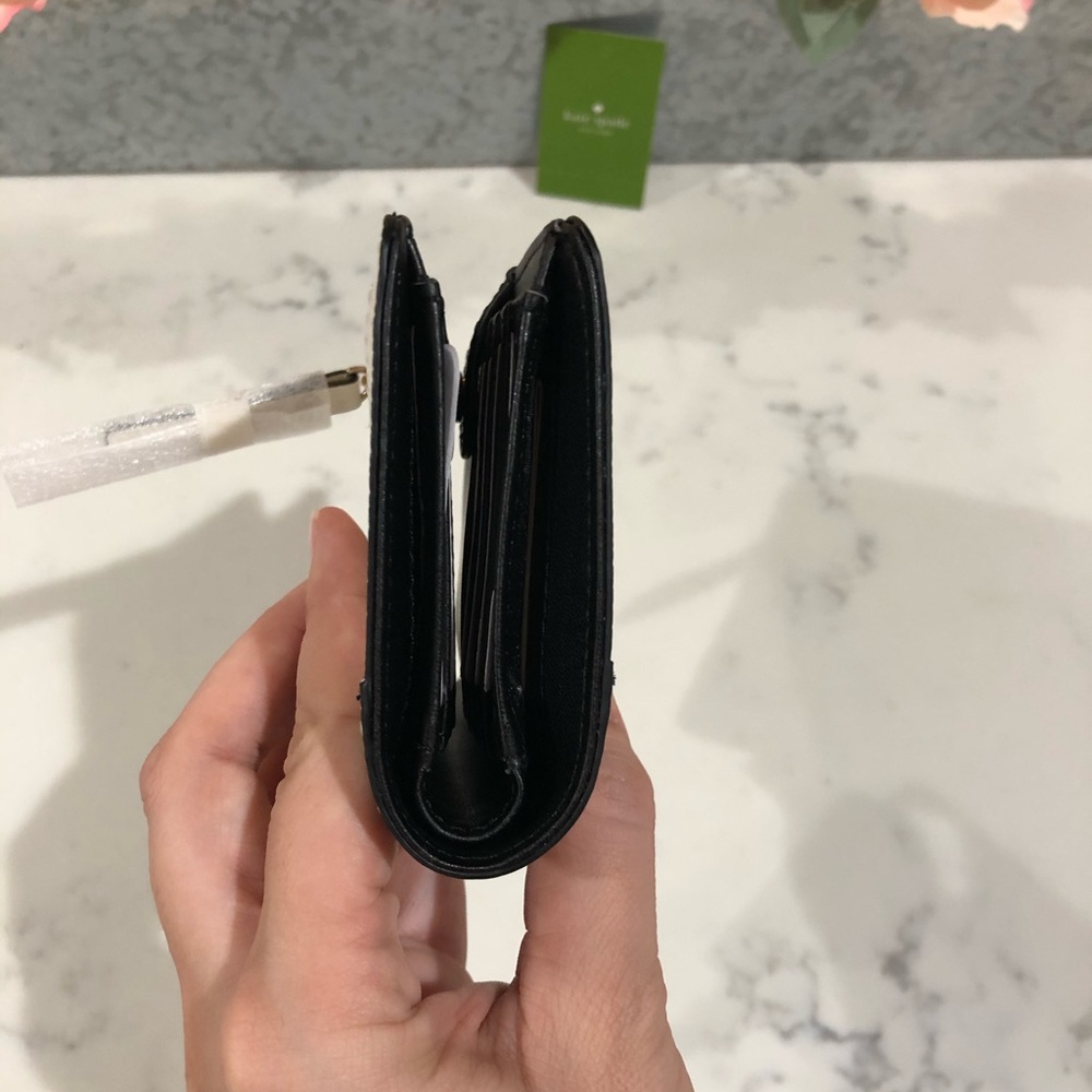 Kate Spade wallet - Picture 8 of 8